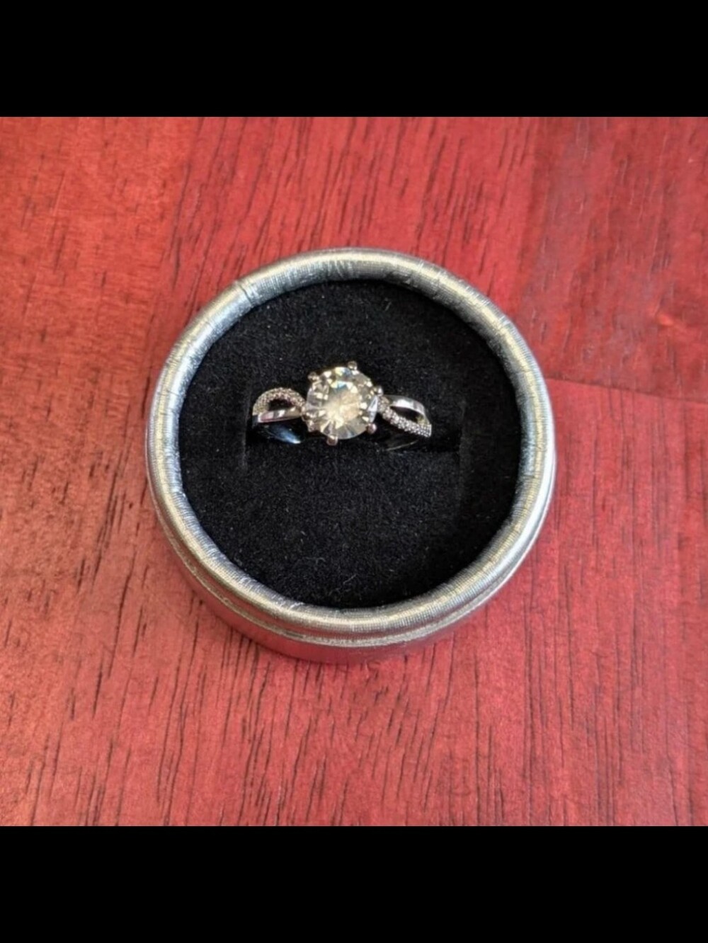 Ladies Cubic Zirconia Solitaire Bypass Ring (8.75)